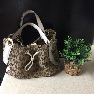 Michael Kors Ludlow Purse ❤️